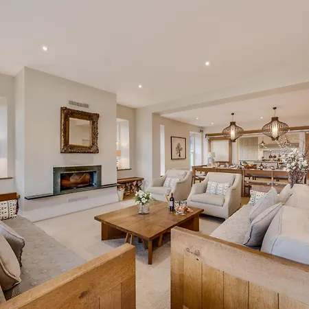9 Bed In Cockermouth Sz570 * Bridekirk